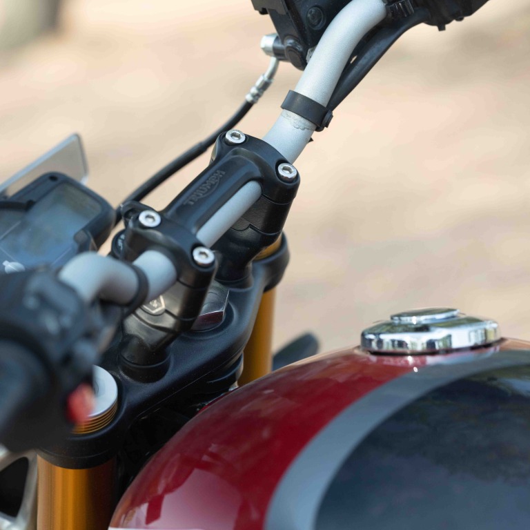 HR-TRIUMPH 400 HANDLE BAR RAISER TYPE 2-MOTOR CYC ACC