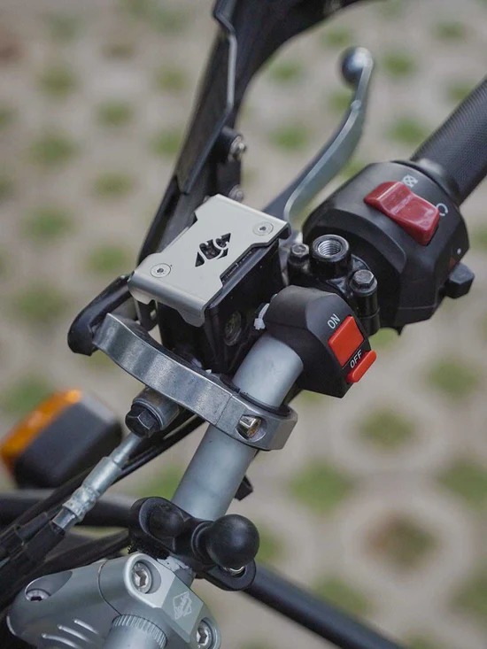 LCB-HIM FRONT BRAKE FLUID CAP-MOTOR CYC ACC