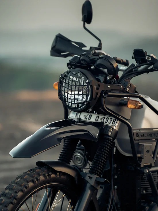 LCB-HIM MIG HEADLIGHT GRILL BS6-MOTOR CYC ACC