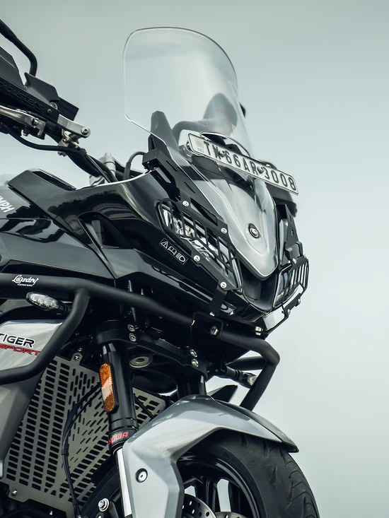LCB-TIGER 660 VENATOR HEADLIGHT GRILL-MOTOR CYC ACC