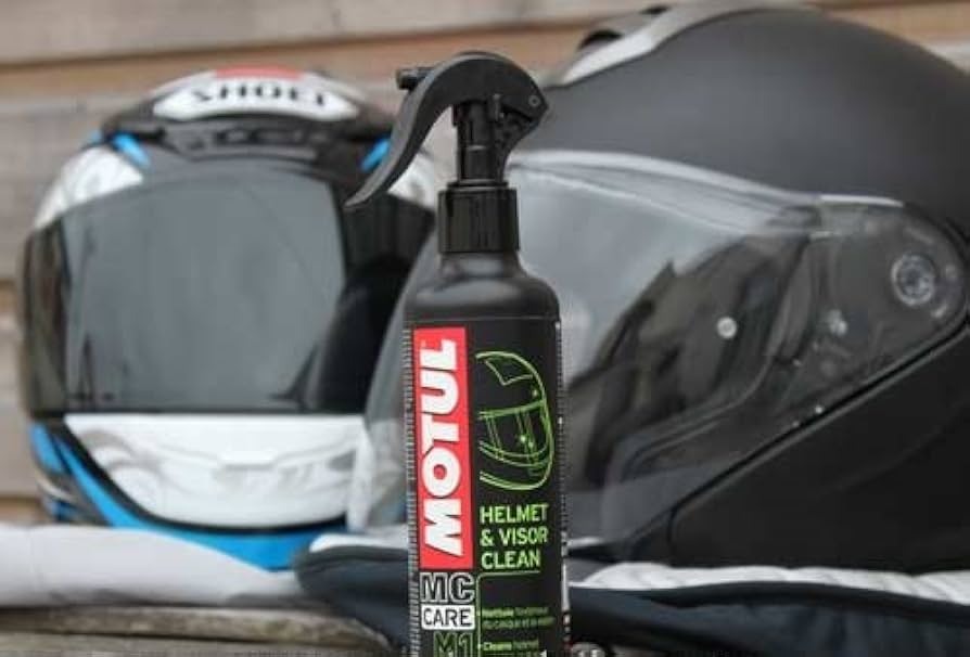 MOTUL-M1 HELMET &VISOR CLEANER-HELMET ACC-100ML